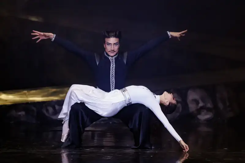 Премьера балета «Ұлы Жібек Жолы» в театре имени Абая: музыка Айгерим Еркебаевой, хореография Гульжан Туткибаевой Актобе