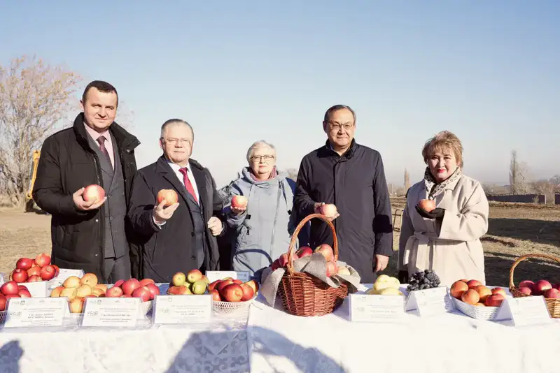 Торжественная церемония закладки «Мичуринского сада»: Старт масштабного международного проекта по развитию интенсивного садоводства в Казахстане (7)