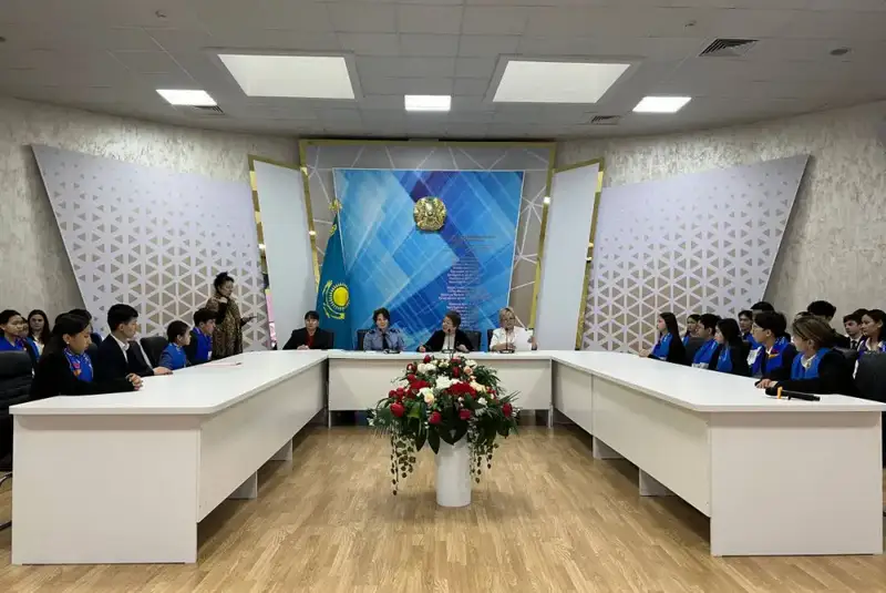 Обсуждение школьных омбудсменов в Астане: ключевые проблемы безопасности детей Актобе
