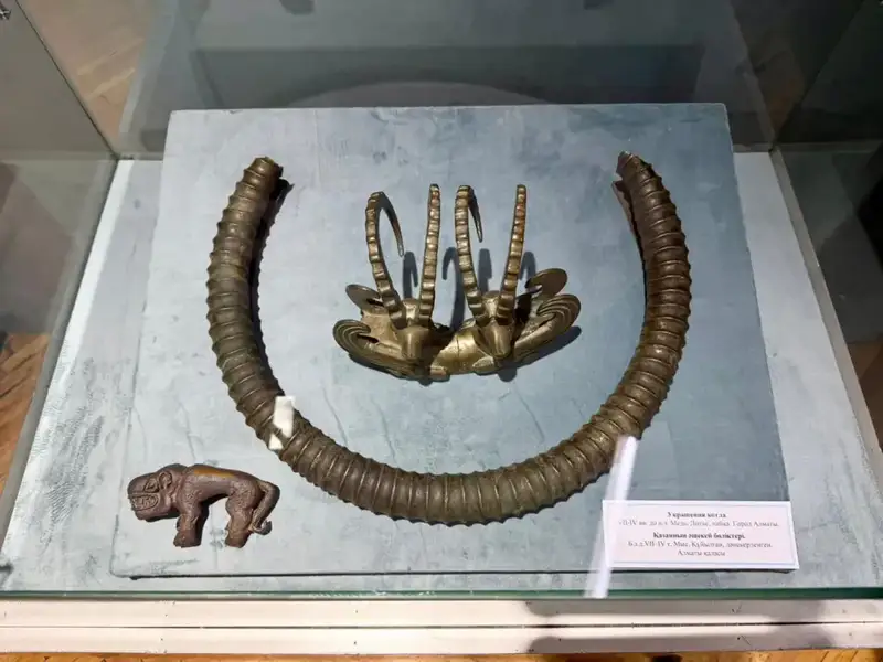 В Национальном музее открылась выставка «Степная орнаментация в металле» (3)