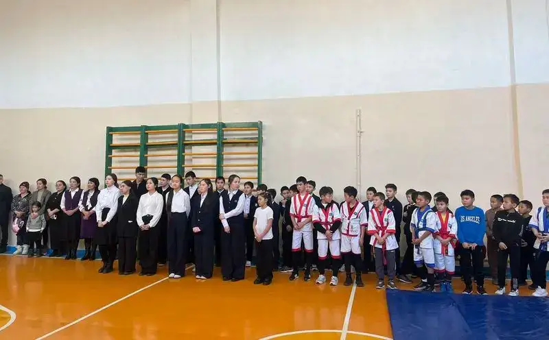 Предприниматели поддержали сельскую школу в Каркаралинском районе (6)