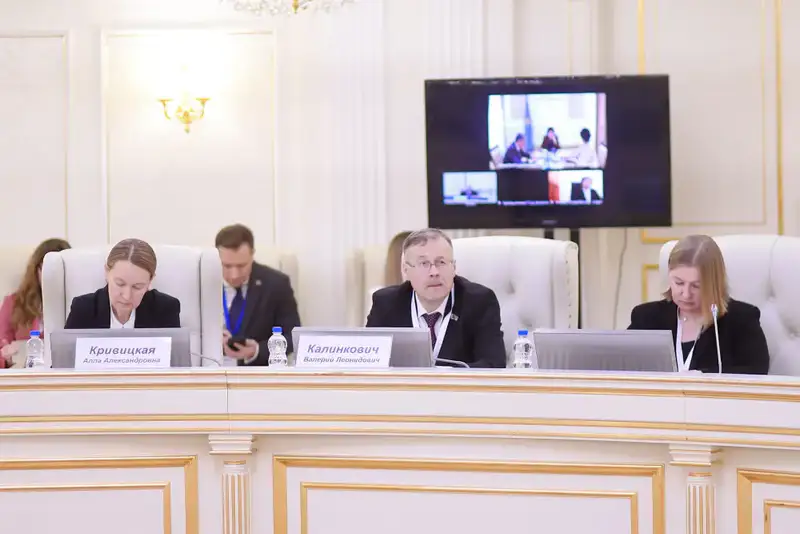 Судьи конституционных судов и судебных органов вместе с судьями Суда ЕАЭС обсудили вопросы практики применения права ЕАЭС (2)