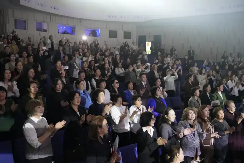 «Роль учения Аль-Фараби в педагогике»: в Астане прошла республиканская научно-педагогическая конференция (2)