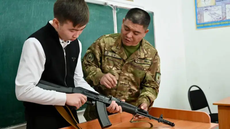 Обновление правил начальной военной подготовки в Казахстане: новые подходы к воспитанию патриотизма среди молодежи Актобе