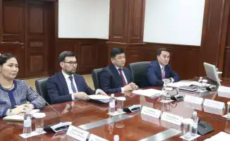 Обсуждение акимами регионов мер по борьбе с наводнениями и развитию туризма