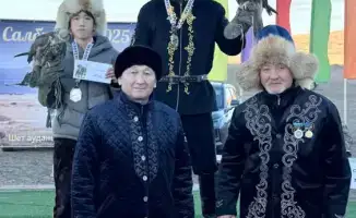 Победа Темиралы Толегенулы на региональном первенстве по охоте с ловчими птицами в Карагандинской области подчеркивает традиции и обучение молодого поколения