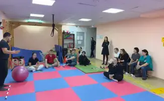Как помочь особенным детям? Учим родителей в Караганде!