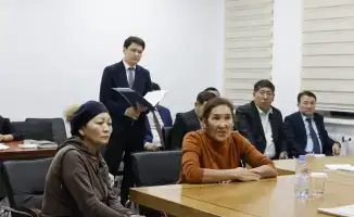 Аким Жетісу встретился с гражданами для обсуждения вопросов реабилитации инвалидов и жилищных отношений