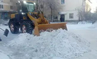Снегопад в Астане более 3000 дорожных рабочих и 1400 единиц техники