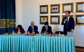 Факсимильные издания рукописей о хане Аз-Джанибеке в Алматы