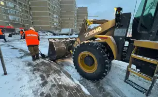 Снегоуборочные работы в Астане продолжаются