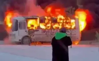 Пламя на пороге знаний: автобус загорелся у школы в Косшы