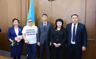 Здравоохранение Казахстана: Золотые сердца, награжденные медалями