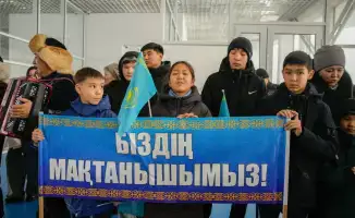 Золотой флаг: Восточный Казахстан встречает чемпиона мира!