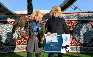 Кусбеги соревнуются: кто стал мастером беркутов?