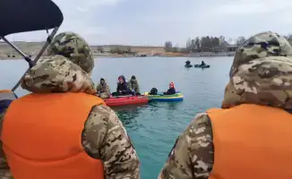 Предостережение МЧС о тонком льду и правила безопасности на водоёмах