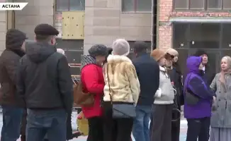 Третий год дольщики столичного ЖК Madrid-3 в Астане ожидают ключи от своих квартир, которые должны были быть сданы еще в 2022 году. Жители выражают недовольство затянувшимся процессом и отсутствием ясной информации о сроках завершения строительства.