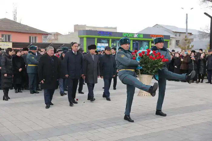 В Таразе прошла церемония в честь 114-й годовщины Динмухамеда Кунаева Актобе