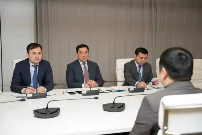 Глава Минэнерго Ерлан Аккенженов провел прием граждан по вопросам газификации и научных разработок Актобе