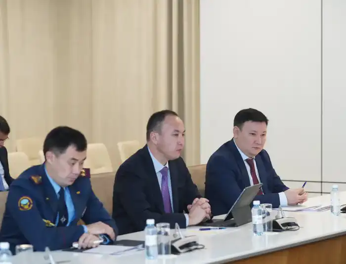 ТУРКЕСТАН: ИНТЕНСИВНО ВЕДУТСЯ РАБОТЫ ПО ПРЕДОТВРАЩЕНИЮ ВЕСЕННИХ ПАВОДКОВ (2)