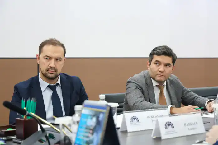 Встреча министра промышленности с главой Казахмыса обсуждение металлургии инвестиций и технологий Актобе
