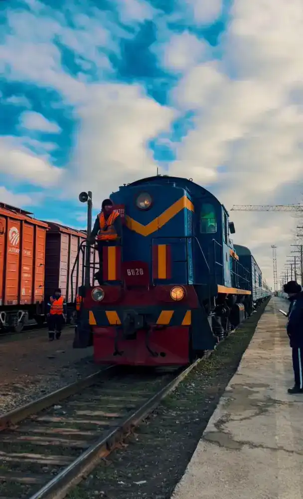 Модернизация вагонов пассажирского поезда Актобе – Мангистау в рамках улучшения транспортной инфраструктуры Казахстана Актобе