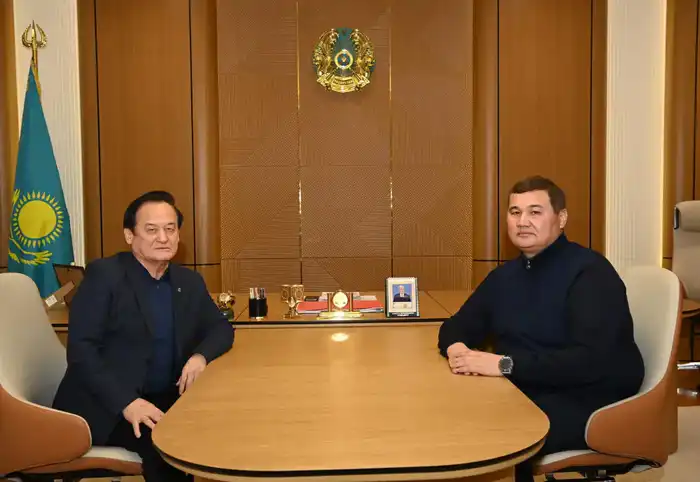 Аким области Нурлыбек Налибаев встретился с депутатом Мажилиса Казыбеком Исой для обсуждения развития региона Актобе