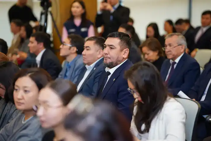 Министр науки и высшего образования РК встретился с жителями Астаны (9)