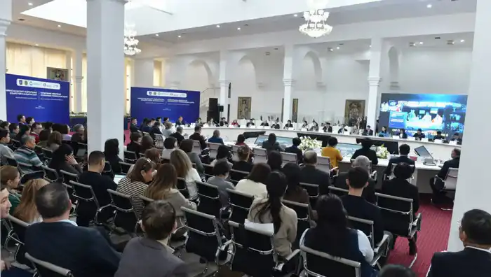 В КазНУ обсуждают повышение компетенций управленческих кадров Актобе