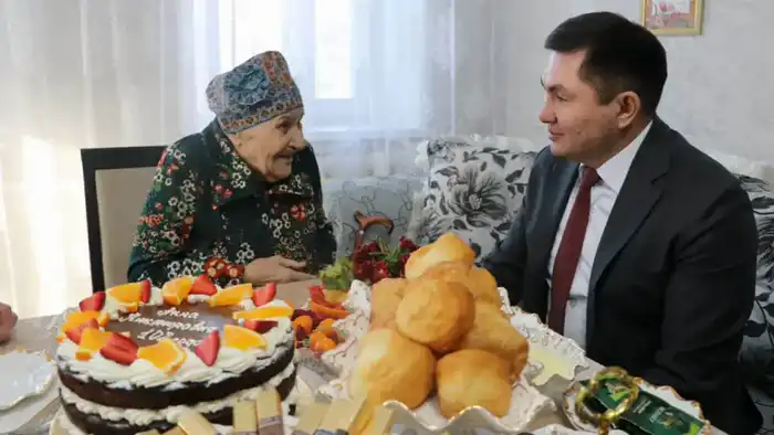 Осакаровский ветеран ВОВ отмечает 102 года Актобе