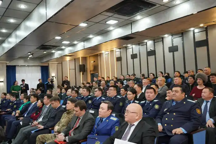 Форум в Западно-Казахстанской области: новые меры по борьбе с преступностью и продление проекта «Қауіпсіз өңір» до 2026 года Актобе