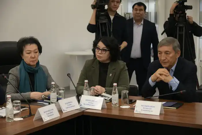 В Алматы прошла международная конференция, посвященная 100-летию Казахского национального театра имени Мухтара Ауэзова Актобе