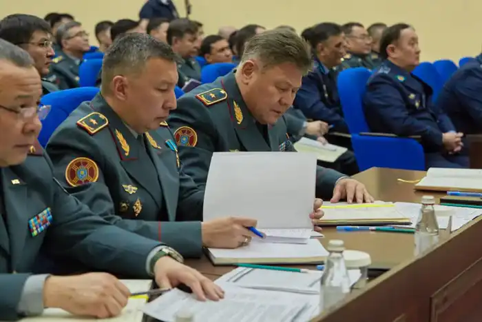 Обсуждение итогов службы и приоритетных задач в Национальной гвардии МВД РК Актобе