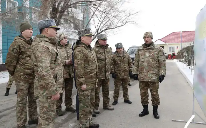Министр обороны Даурен Косанов провел инспекцию военных объектов в Кызылординской области Актобе
