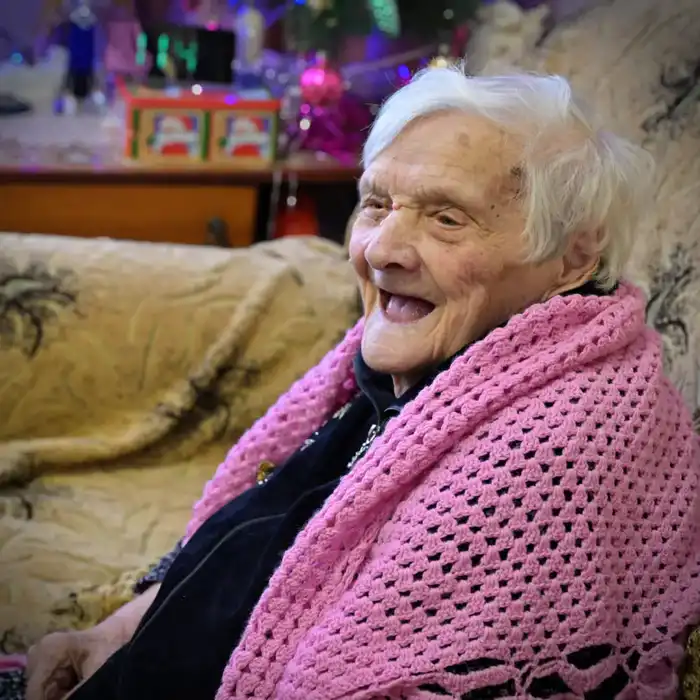 Аким области поздравил 100-летнюю ветеранку Великой Отечественной войны Марию Матюшину Актобе