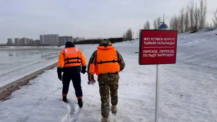 Температурные изменения приводят к приостановке работы катка и ледяных горок в Астане Актобе
