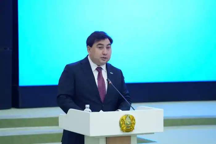 Госслужащие Казахстана: готовим к ИИ с AI Governance! Актобе