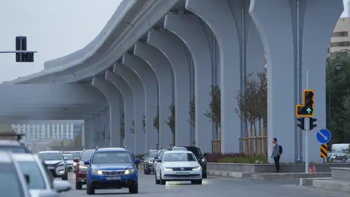 В Астане обсудили идею превращения опор легкорельсового транспорта LRT в арт-объекты: CTS подтвердили инициативу Актобе