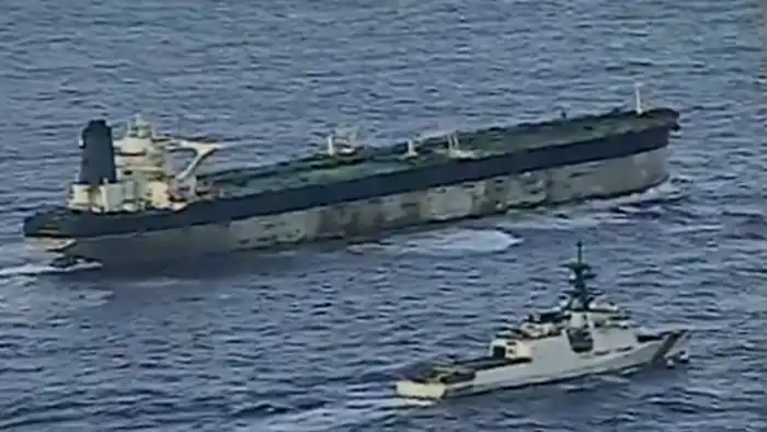 Танкер под российским флагом: захват в открытом море Актобе