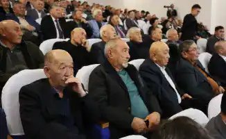 Ербол Карашукеев провел встречу с жителями района Т. Рыскулова