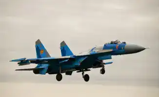 Учебно-тренировочные полеты военных летчиков: более 12 тысяч часов налета и повышение боеготовности