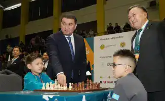 Участие 1052 спортсменов в чемпионате Казахстана по шахматам среди юниоров в Туркестане открывает новые перспективы для развития юных талантов в стране.