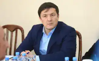 Аким Актюбинской области обсуждает социальные вопросы с гражданами