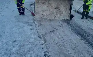 Астана: вывоз 70 тысяч кубометров снега за ночь