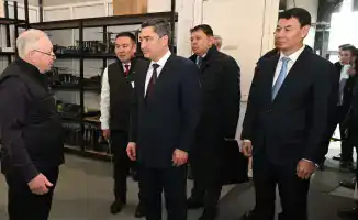 Олжас Бектенов проверил высокотехнологичные производства в СЭЗ «ПИТ «Алатау» в Алматы
