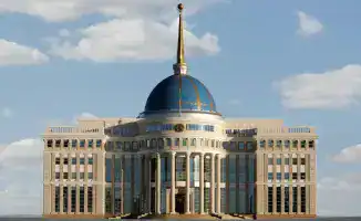 Президент Касым-Жомарт Токаев вручил Бибисаре Асаубаевой орден 'Барыс' II степени после ее победы на чемпионате мира по блицу.
