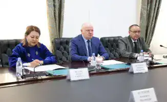 Рабочая встреча между Дмитрием Малаховым и Алиханом Байменовым: Обсуждение международных стандартов в отборе судей