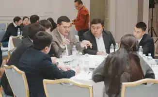 Управление отходами: формирование экосистемы ответственности на стратегической сессии