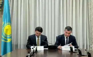 Связь на трассах: Казахстан ждет мобильный прорыв!