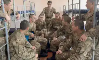 12 одноклассников служат вместе в армии в Шымкенте
